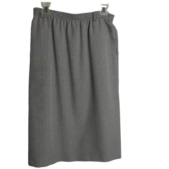 Alfred Dunner Size 14 Navy Blue And White Skirt with belt - Picture 2 of 6